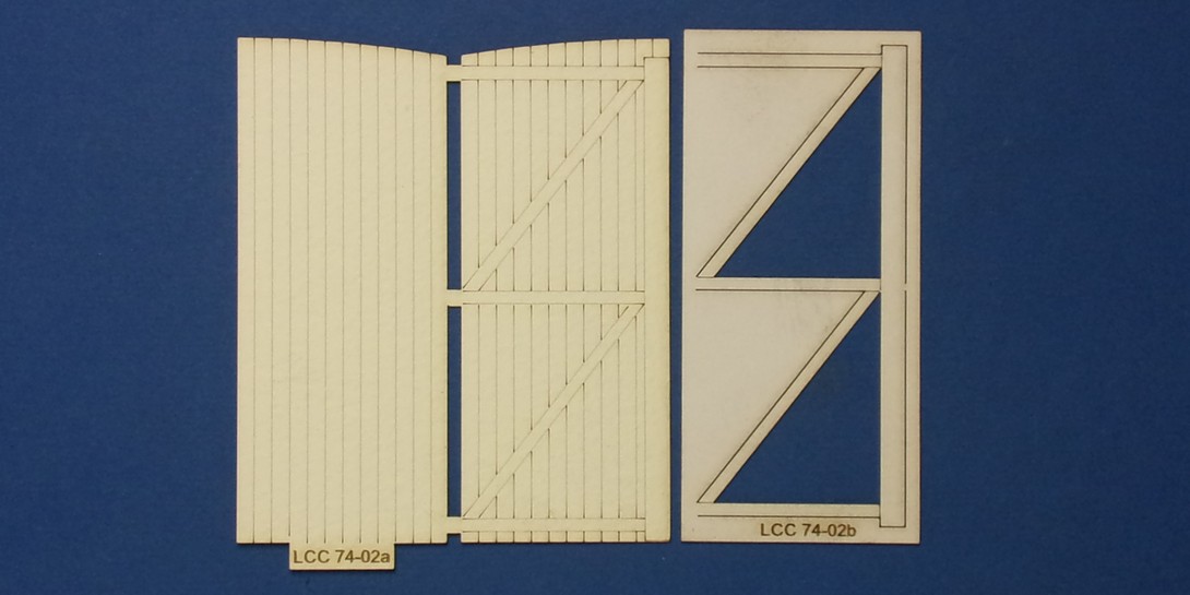LCC 74-02 O gauge double sided door type 1 Double sided round style door. Requires LCC 74-03 to complete full set of doors. Compatible with LCC 74-00.